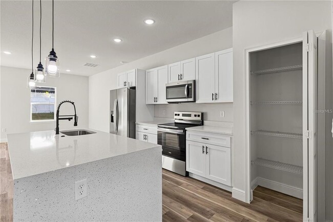 Building Photo - 265 Marion Oaks Manor