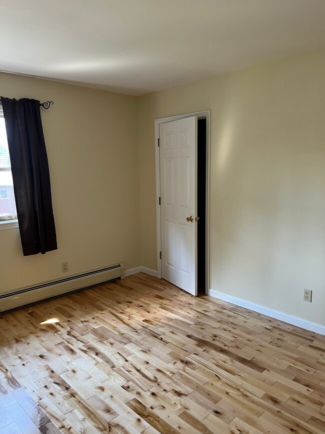 Building Photo - 103 Village Heights Rd