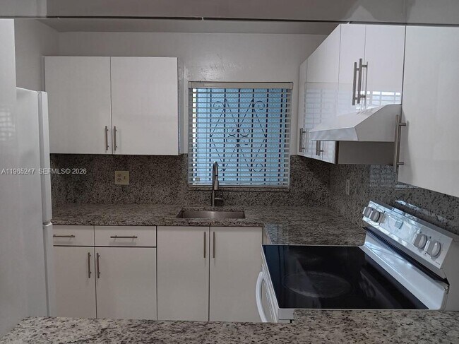 Building Photo - 6259 W 24th Ave