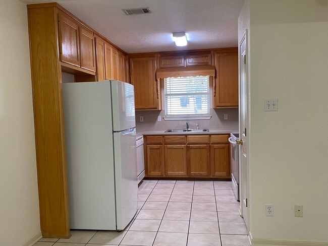 Building Photo - 2 BEDROOM, BELTON ISD