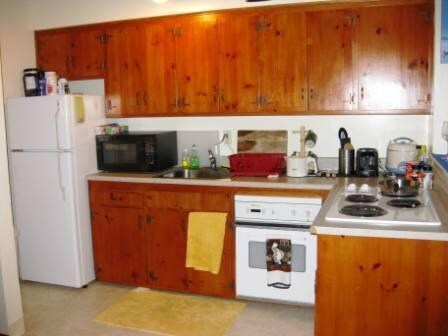 Kitchen - Regent Manor