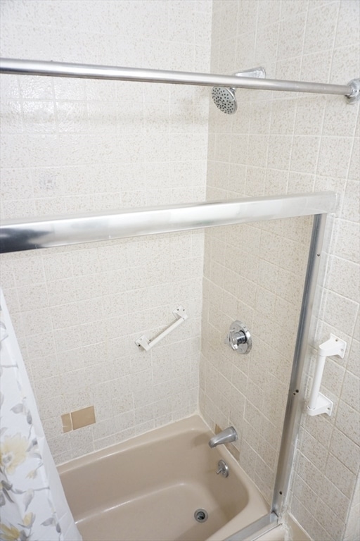 Building Photo - 76 4th Ave