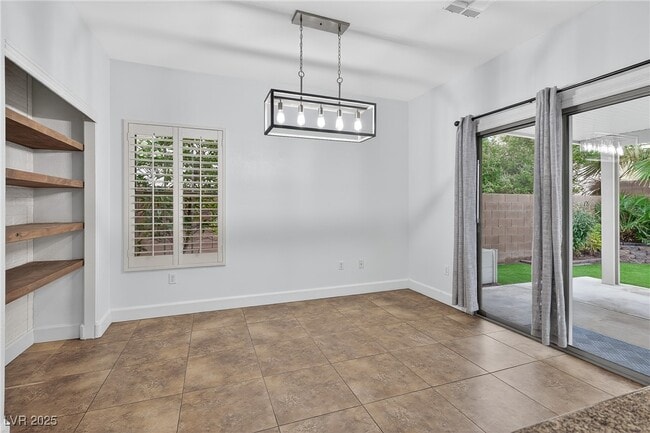 Building Photo - 133 Coronation Ave