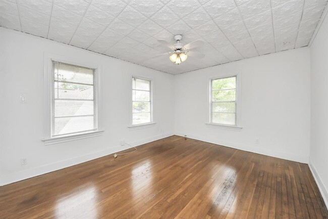 Building Photo - 4318 Jefferson St