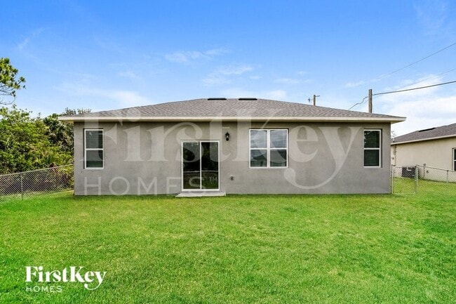 Building Photo - 3120 Halsey Ave SE