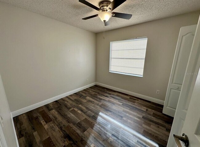 Building Photo - 2713 Kenora Ct