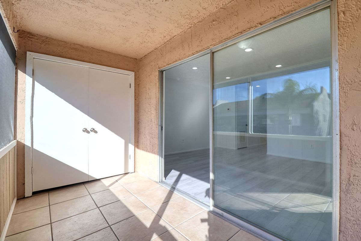 Building Photo - 4004 Cortez Dr