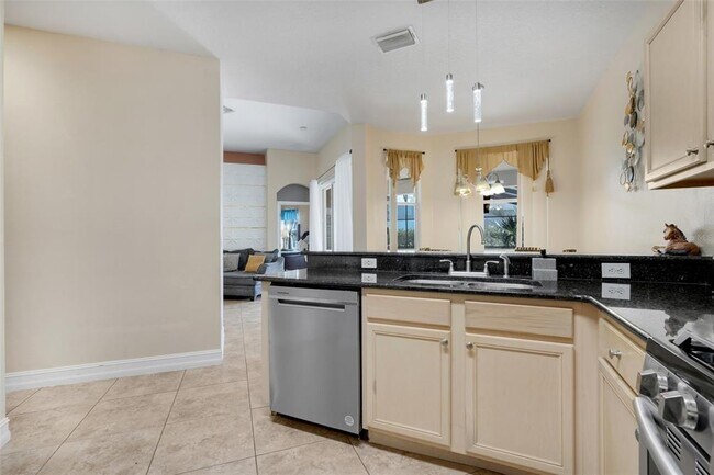 Building Photo - 216 Montara Dr