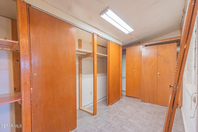 Building Photo - 201 Foster Dr