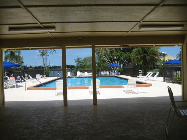 Building Photo - 16422 Straw Way
