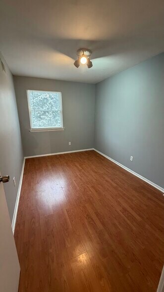 Bedroom 2 - 10923 Nandina Ct