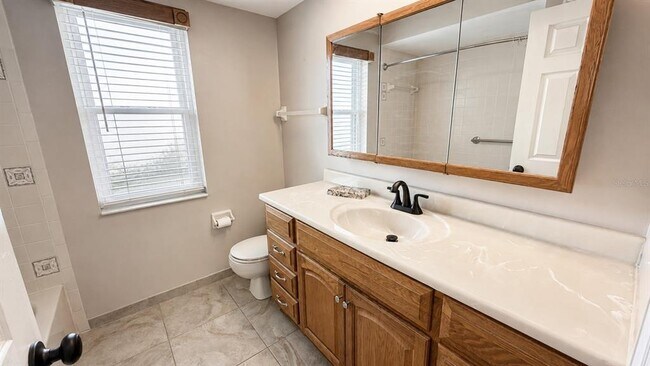 Building Photo - 2469 Lackland Ave