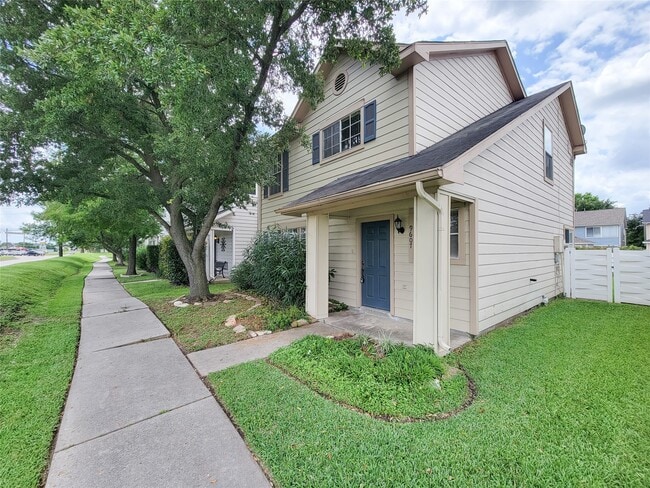 Building Photo - 9607 Farrell Dr