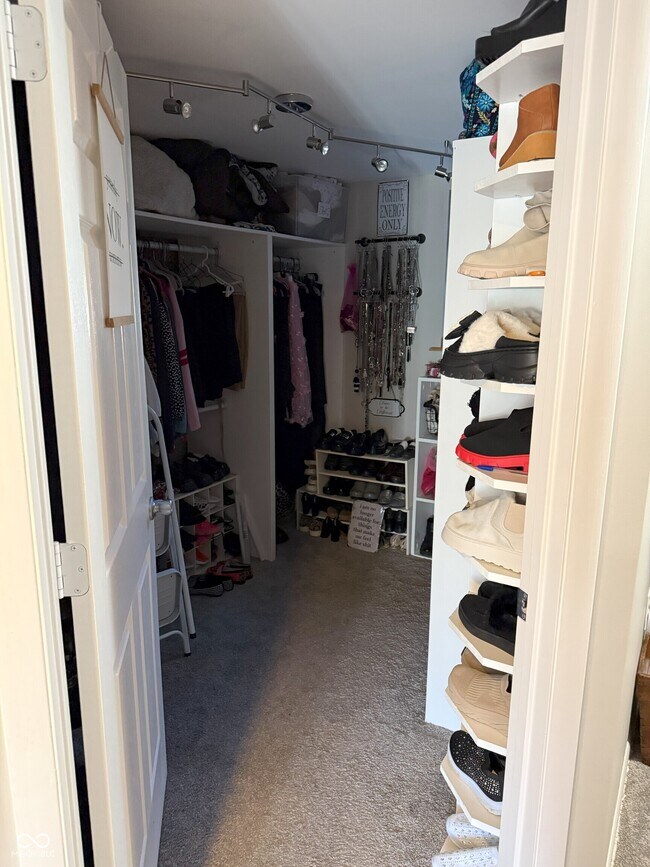 Building Photo - 209 Blairsden Ave