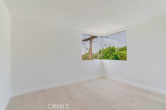 Building Photo - 1305 N Columbus Ave