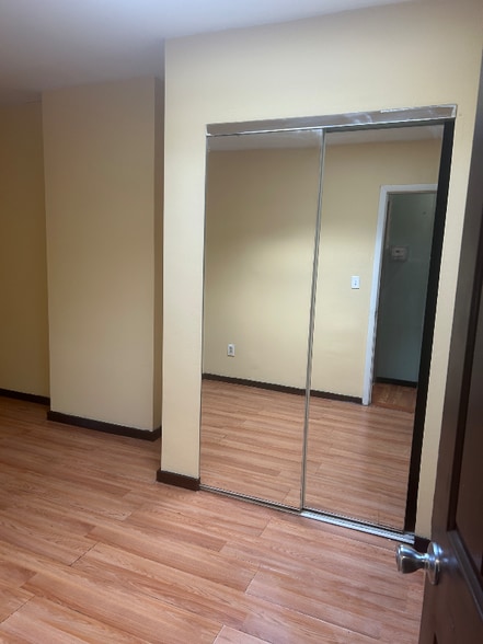 Building Photo - 21 Linden St