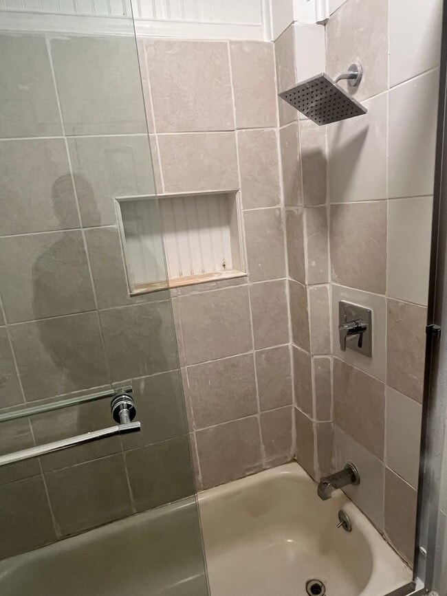 Building Photo - 1918 Penrose Ave