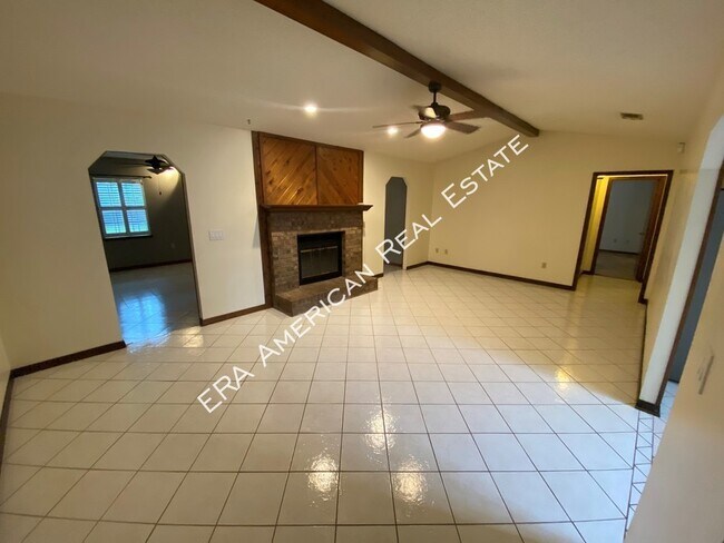 Building Photo - 520 Kumquat Ave