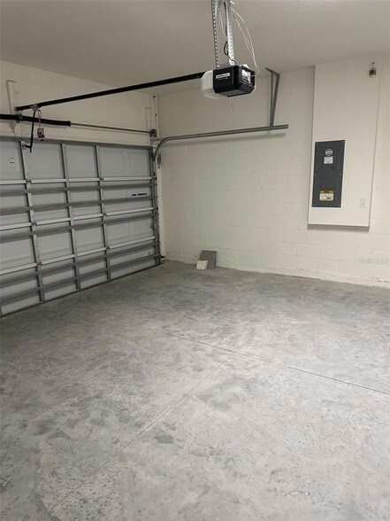 Building Photo - 4078 NW 44th Cir