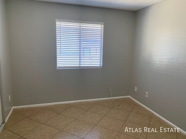 Building Photo - 8315 N 61st Ave