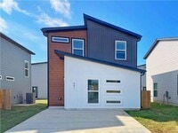 Building Photo - Featherston Village - 2 Bedroom, 2 1/2 Bath - LEASING SPECIAL!