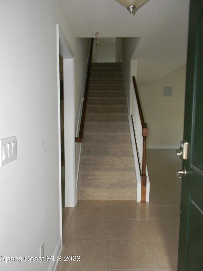 Building Photo - 1576 Alaqua Way