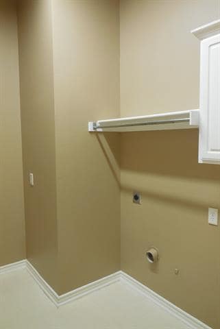 Building Photo - 221 S Village Dr