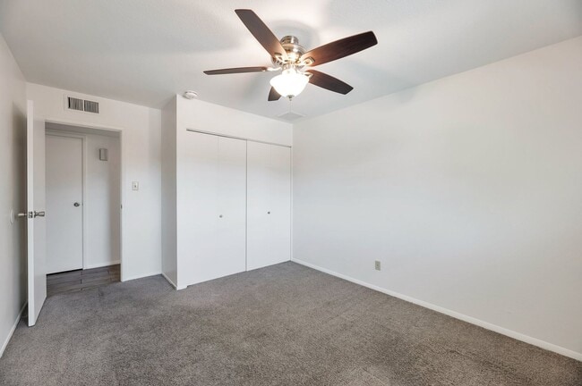 Building Photo - 5-Bedroom Tempe Home with Private Pool & Turf Yard Near ASU