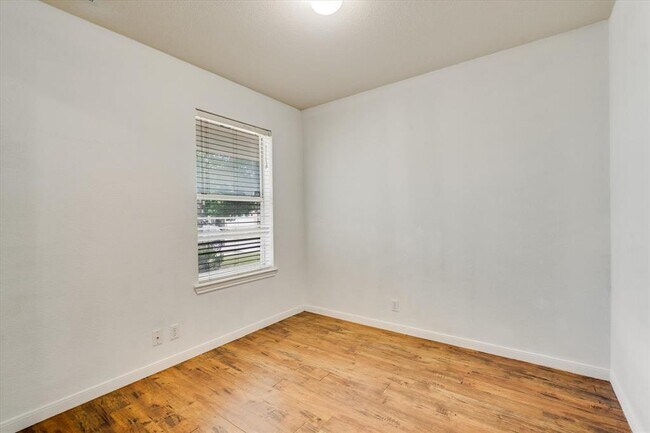 Building Photo - 8520 Chick Pea Ln