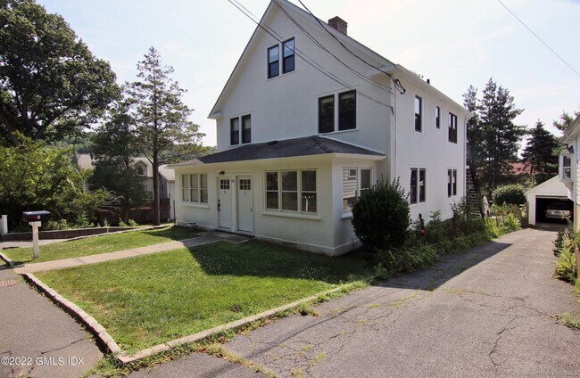 Building Photo - 24 Comly Ave