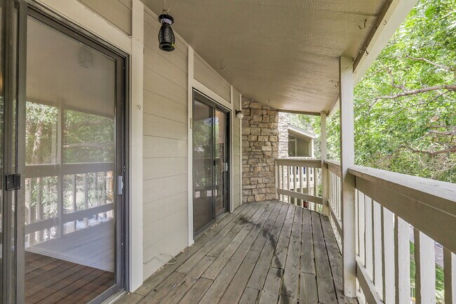 Building Photo - $1,825 - 2 Bed, 2 Bath Condo in Denver wit...