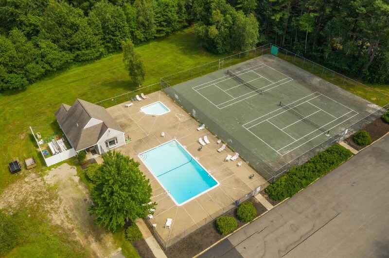 Building Photo - 709 Springbrook Cir