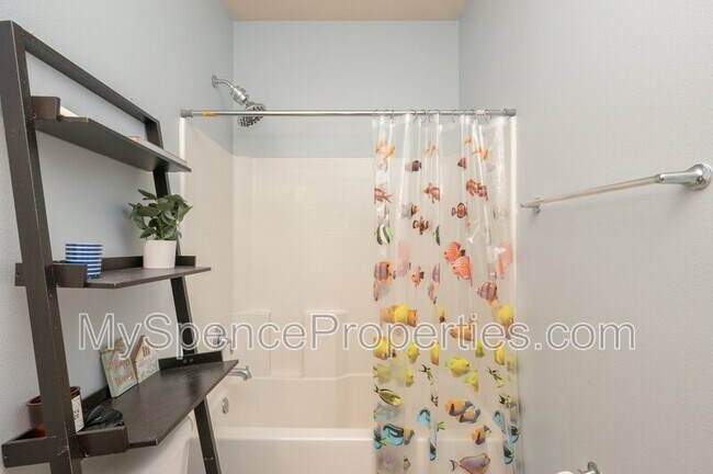 Building Photo - 3597 Autumn Woods Dr