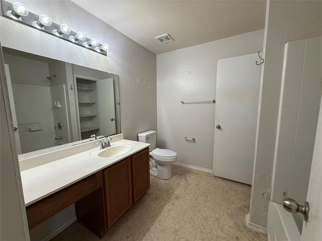 Building Photo - 121 Mill St