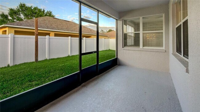 Building Photo - 3833 Siskin Dr