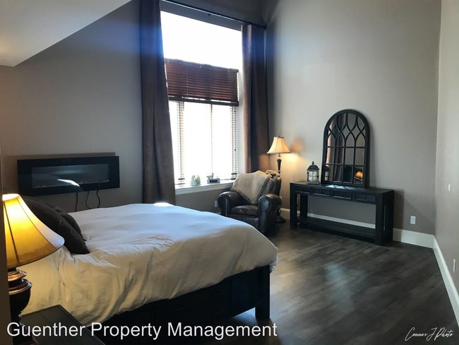 Building Photo - 4 br, 3 bath House - 809 W Main Ave  # 206