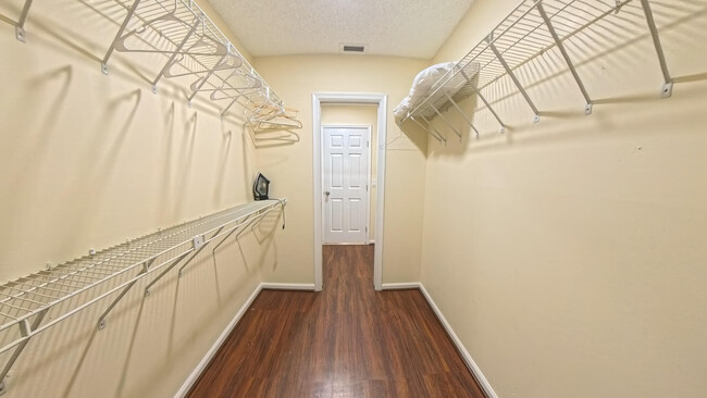 Building Photo - 13484 Jonquil Ct