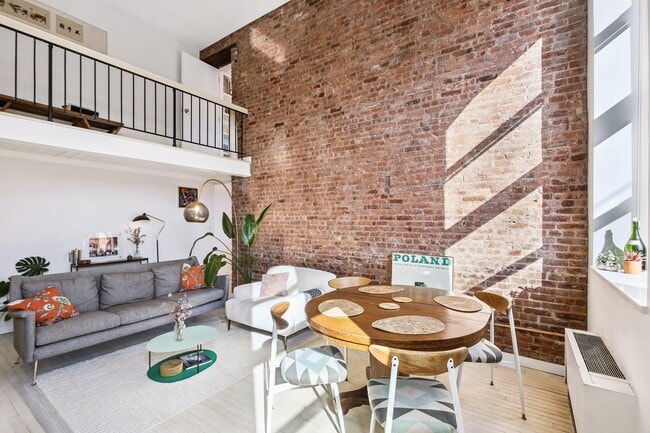 Building Photo - 464 Central Ave