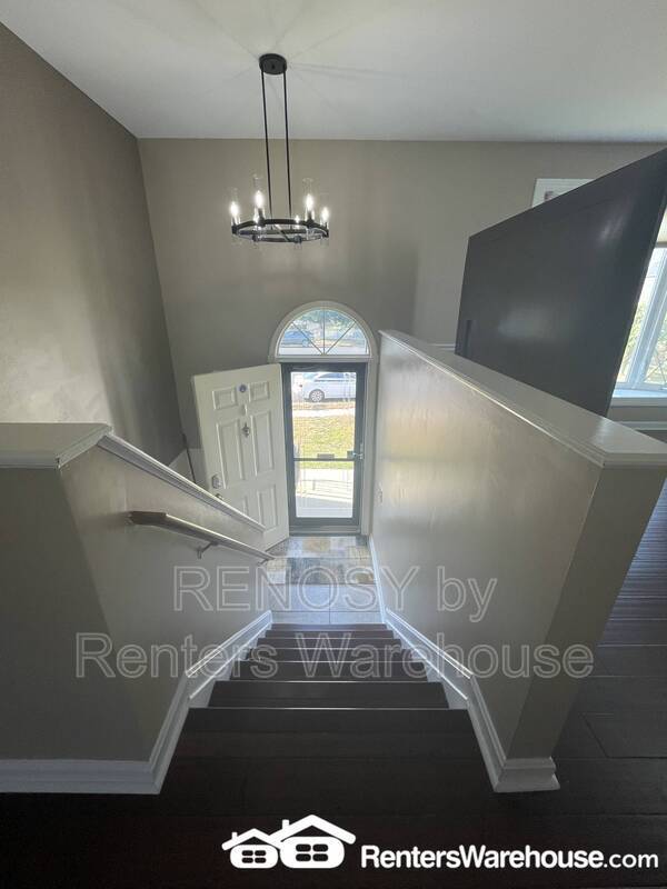 Building Photo - 9 Snug Lagoon Ct