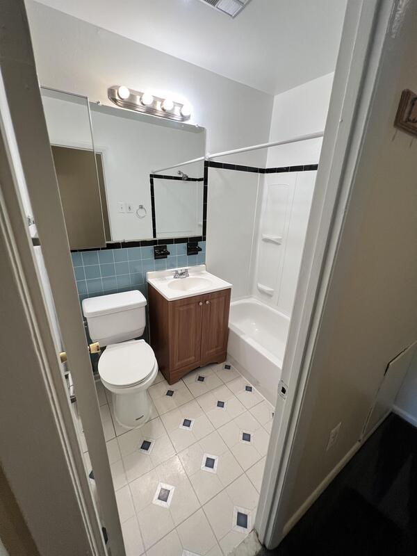 Building Photo - 3811 Swann Rd