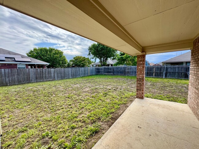 Building Photo - 2801 Bachelor Button Blvd
