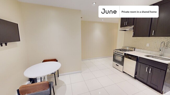 Building Photo - Room in Shared 6 bed/3 bath home