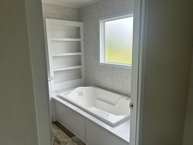 Building Photo - New Home! 3 Bedroom/2 Bath