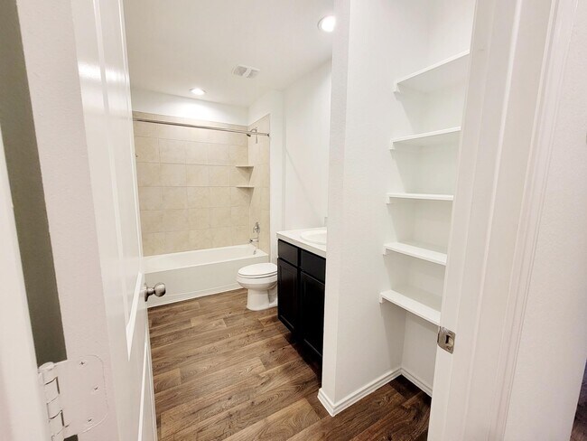 Building Photo - 21522 Violet Rdg Rd