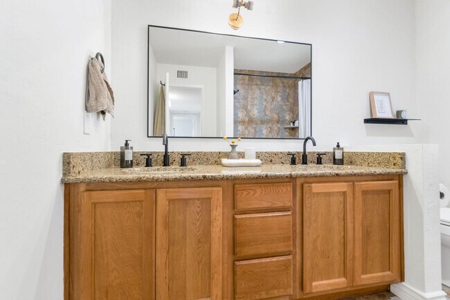 Building Photo - 4626 E. Mountain View Ct Phoenix, AZ 85028