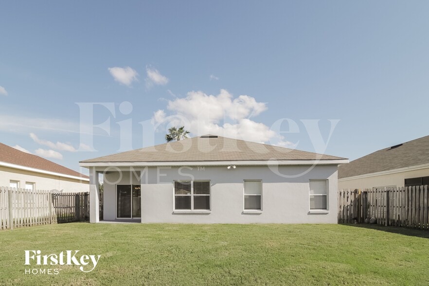 Building Photo - 12353 Accipiter Dr