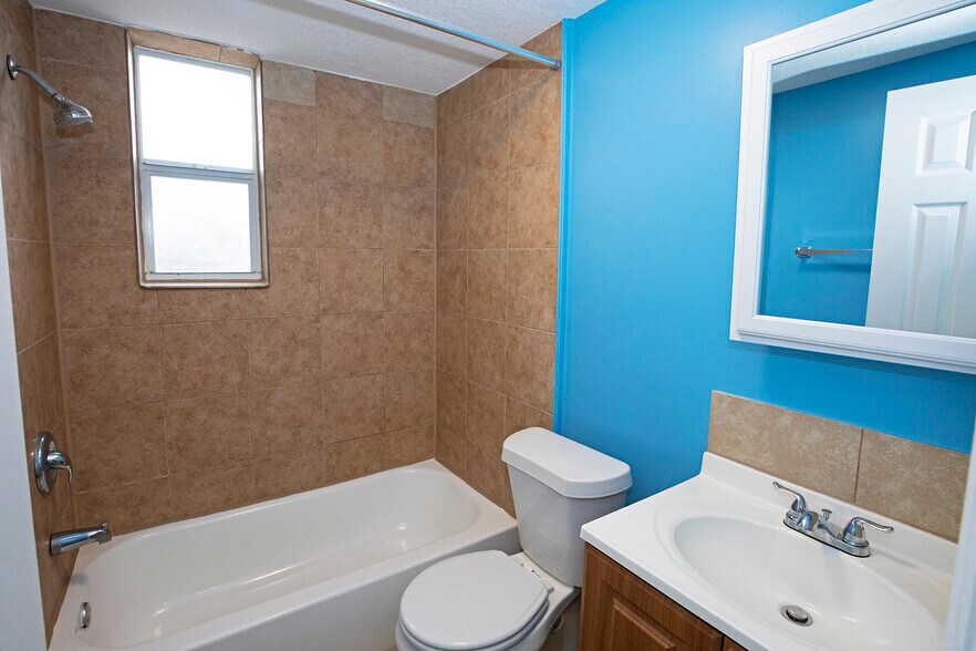 Building Photo - 1361 Bridier st