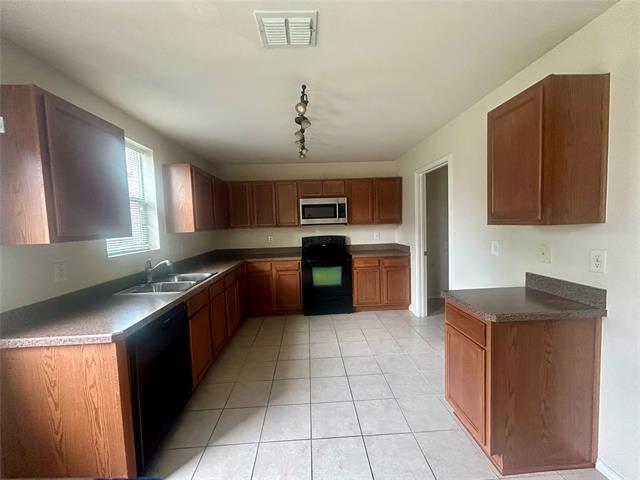 Building Photo - 10785 Rankin Dr