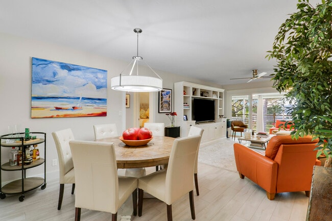 Building Photo - 1 Garden St