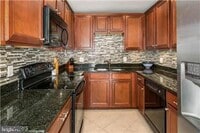 Building Photo - 6659 Jefferson Ave